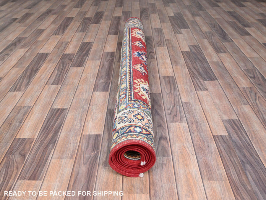 5'2" x 7'2",Cayenne Red, Hand-Knotted Denser Weave, Natural Wool, Oriental Rug - Image 5