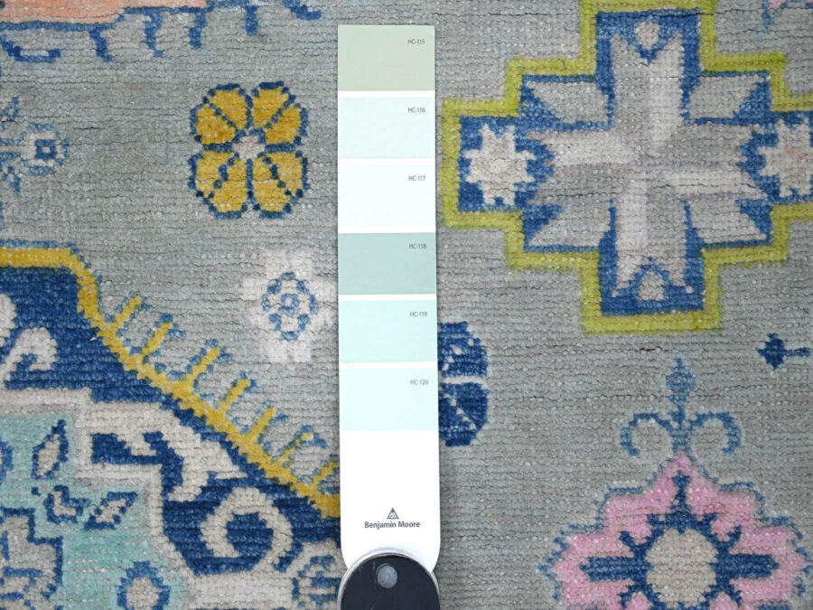 4'11" x 6'7",Harbor Gray, Hand Knotted, Caucasian Design, Oriental Rug - Image 4